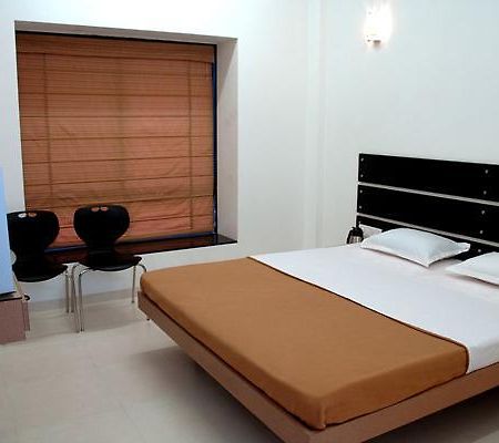 Hotel Manmandir Executive Aurangabad  Zewnętrze zdjęcie